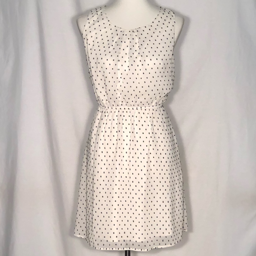 Classy Sleeveless ELLE Dress💓